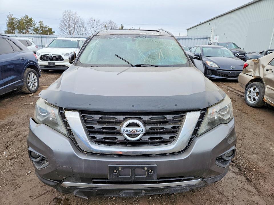 46408976 :رقم المزاد ، 5N1DR2MM6HC667399 vin ، 2017 Nissan Pathfinder مزاد بيع