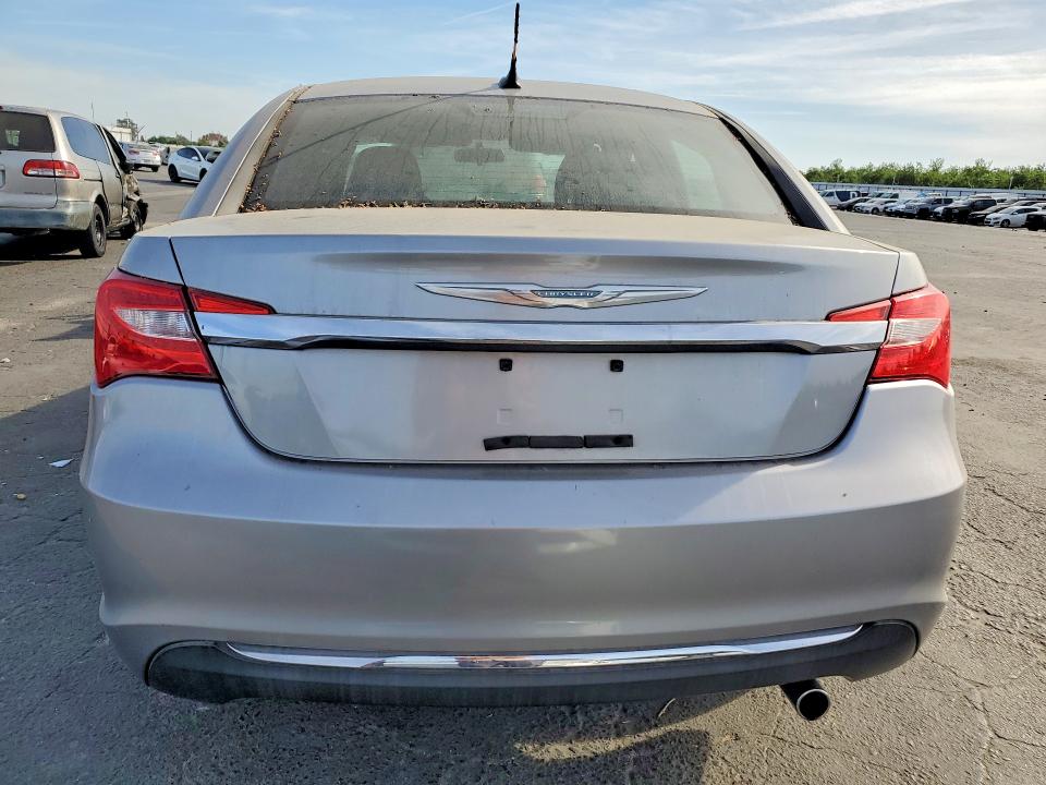 47803736 :رقم المزاد ، 1C3CCBAB6EN123199 vin ، 2014 Chrysler 200 مزاد بيع