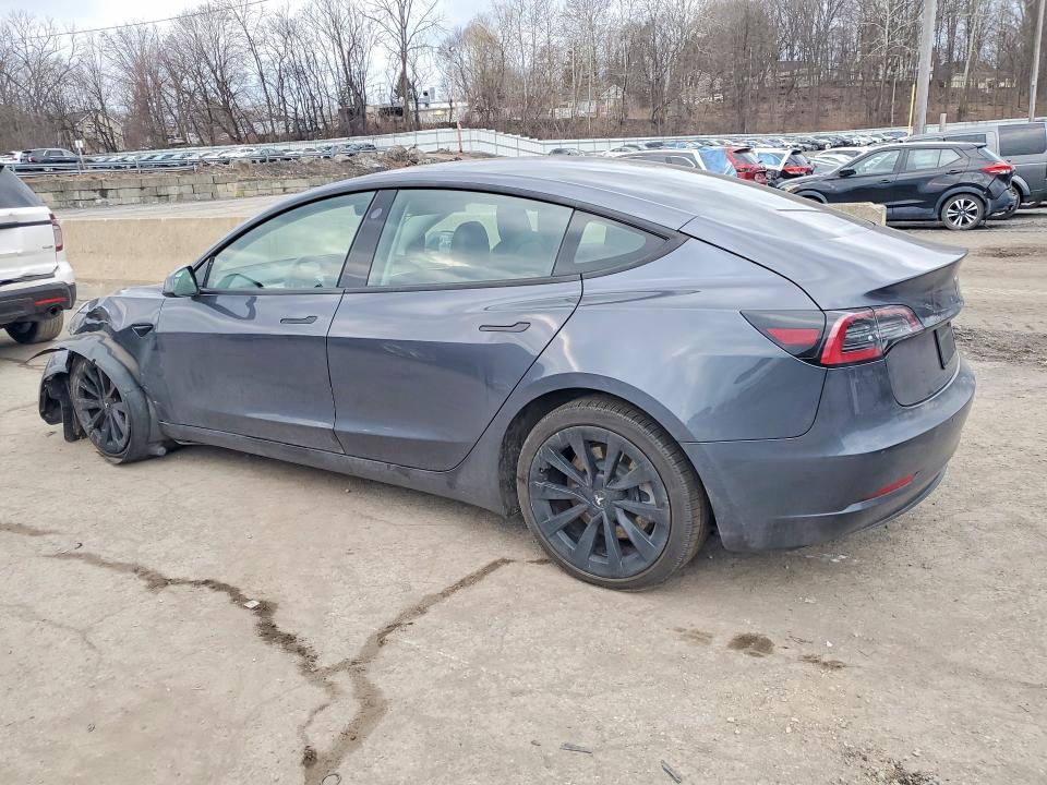 47575756 :رقم المزاد ، 5YJ3E1EB2NF285811 vin ، 2022 Tesla Model 3 مزاد بيع