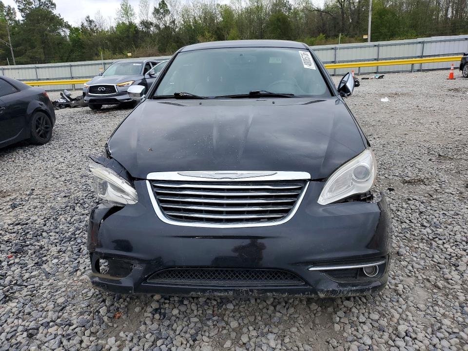 Auction sale of the 2011 Chrysler 200, vin: 1C3BC2FB7BN600660, lot number: 48085736