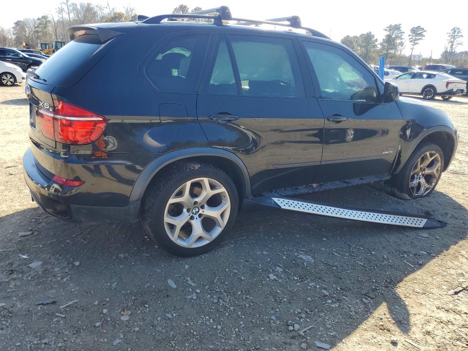 45514806 :رقم المزاد ، 5UXZV4C57D0E11572 vin ، 2013 Bmw X5 مزاد بيع
