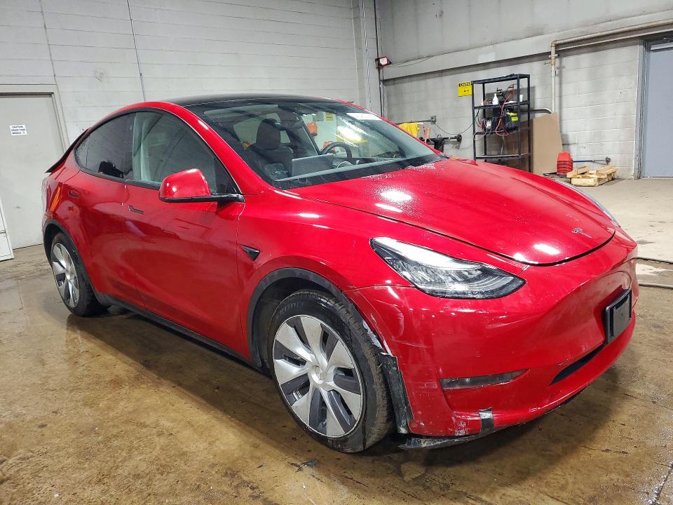 46466796 :رقم المزاد ، 5YJYGDEE7MF067096 vin ، 2021 Tesla Model Y مزاد بيع