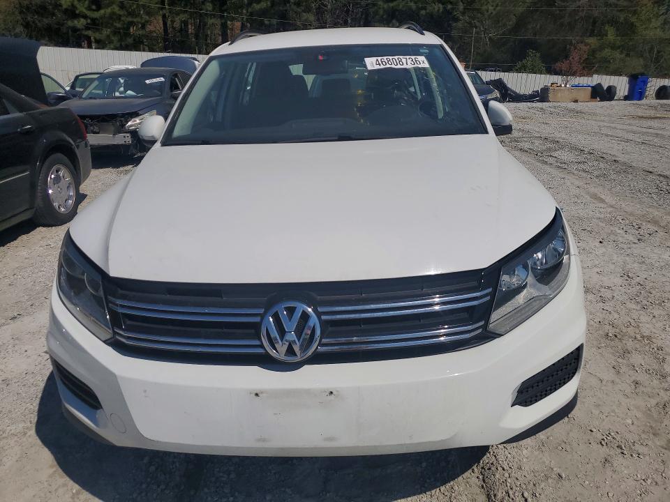 46808736 :رقم المزاد ، WVGAV7AX7HK017674 vin ، 2017 Volkswagen Tiguan مزاد بيع