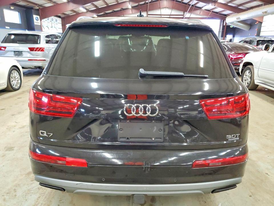 Продаж на аукціоні авто 2017 Audi Q7, vin: WA1VAAF72HD001632, номер лоту: 47778136