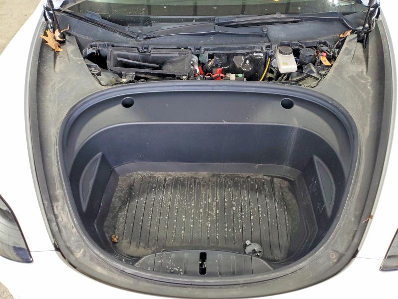 45519556 :رقم المزاد ، 5YJ3E1EB1NF334884 vin ، 2022 Tesla Model 3 مزاد بيع