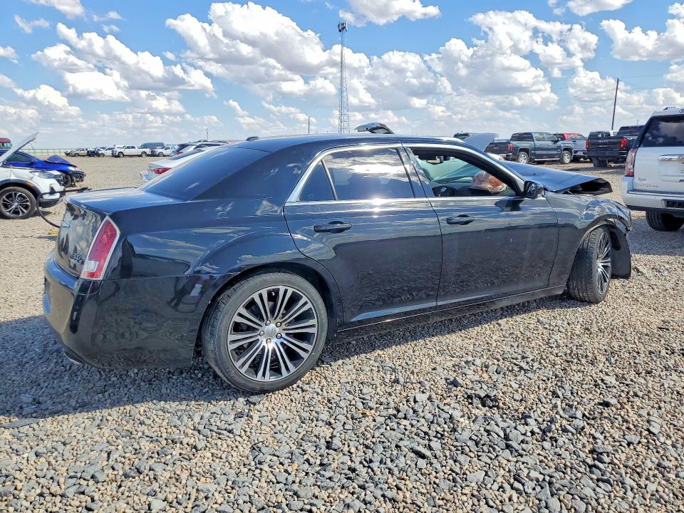 45534126 :رقم المزاد ، 2C3CCABG8DH732208 vin ، 2013 Chrysler 300 مزاد بيع