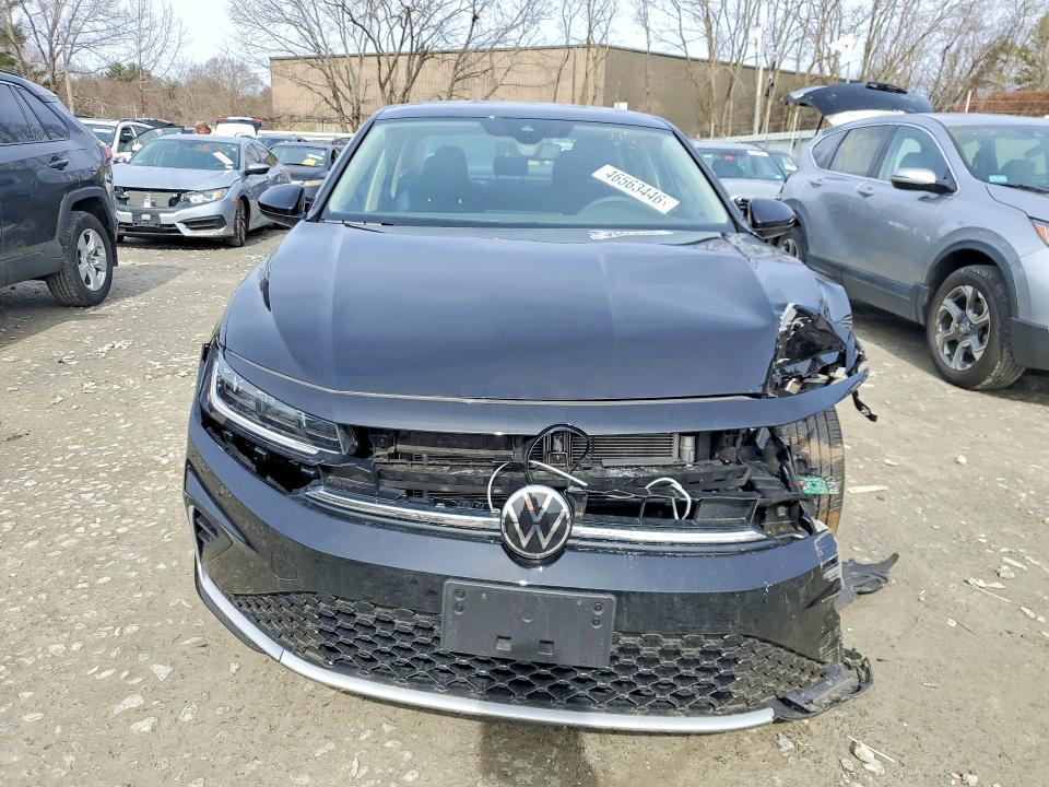 46563446 :رقم المزاد ، 3VW5X7BUXSM095545 vin ، 2025 Volkswagen Jetta مزاد بيع