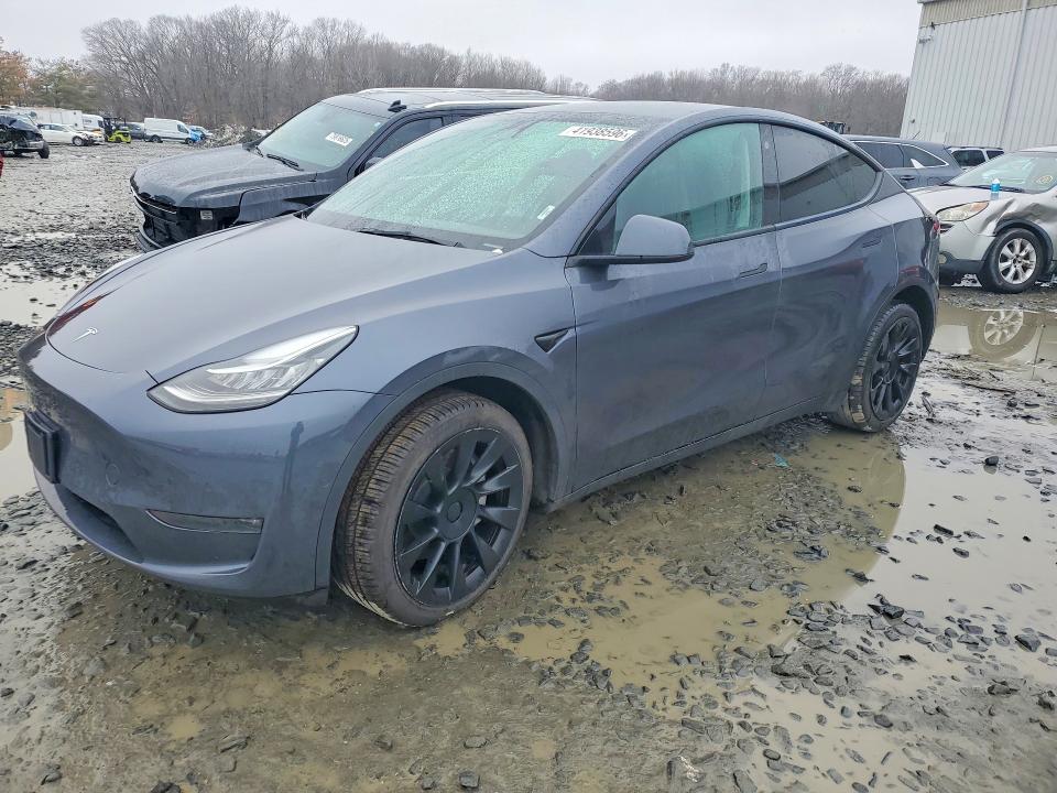 Продажа на аукционе авто 2022 Tesla Model Y, vin: 7SAYGDEE5NA009120, номер лота: 41938596