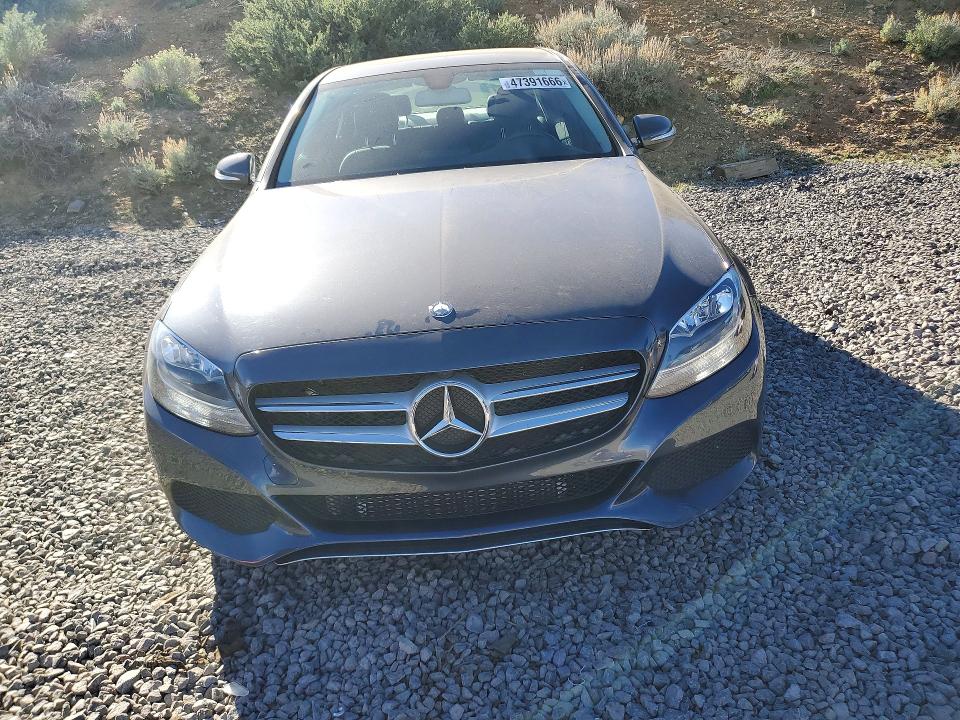 47391666 :رقم المزاد ، 55SWF4KB3FU088131 vin ، 2015 Mercedes-benz C مزاد بيع