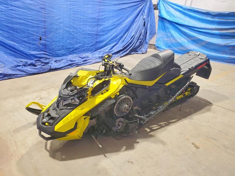 45737476 :رقم المزاد ، 2BPSDXNEXNV000005 vin ، 2022 Ski- Doo Renegade X مزاد بيع