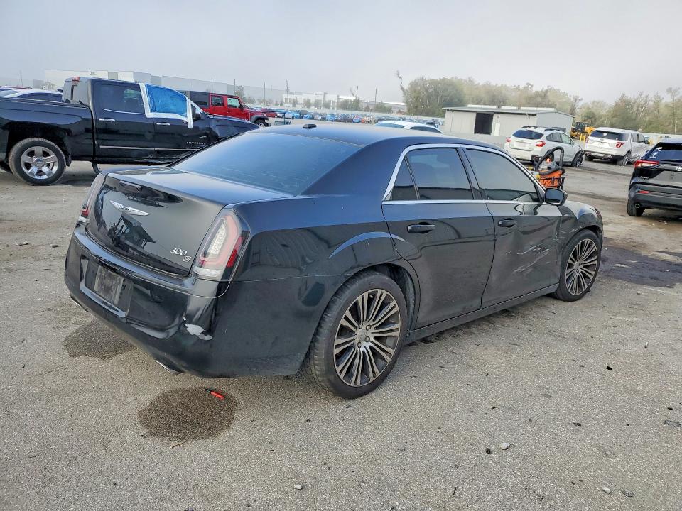 Продажа на аукционе авто 2014 Chrysler 300, vin: 2C3CCABT0EH138646, номер лота: 79018275