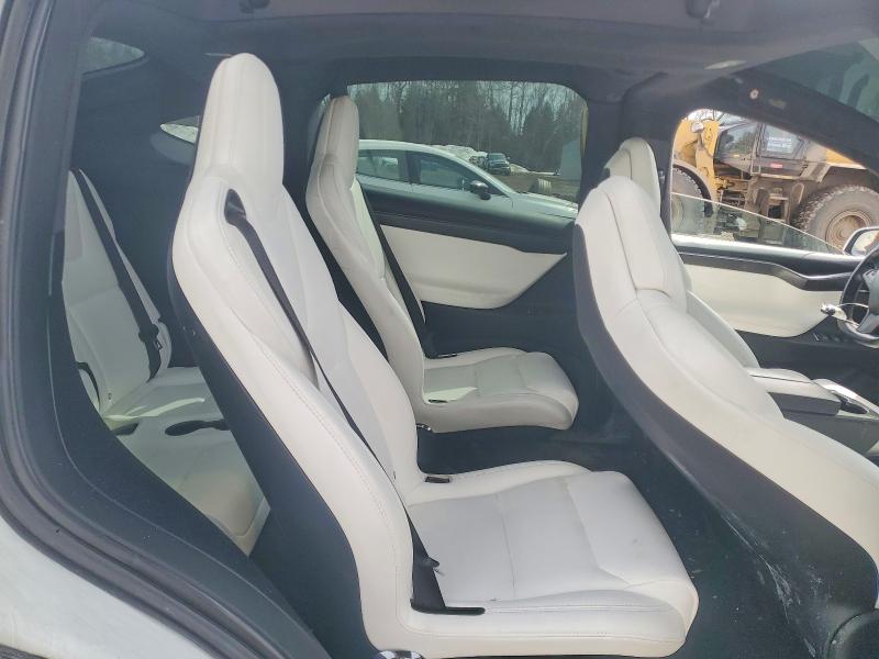 45505726 :رقم المزاد ، 5YJXCBE28JF119736 vin ، 2018 Tesla Model X مزاد بيع
