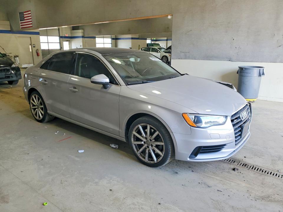 Продажа на аукционе авто 2015 Audi A3, vin: WAUEFGFF8F1010980, номер лота: 45684396