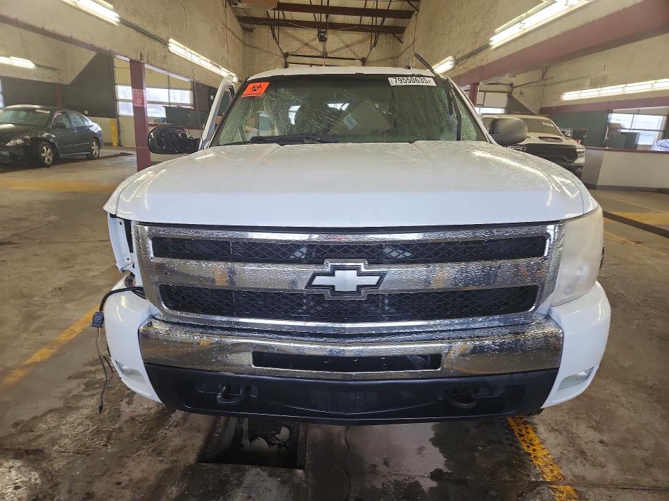 Продаж на аукціоні авто 2011 Chevrolet Silverado, vin: 3GCPKSE33BG217273, номер лоту: 79550635