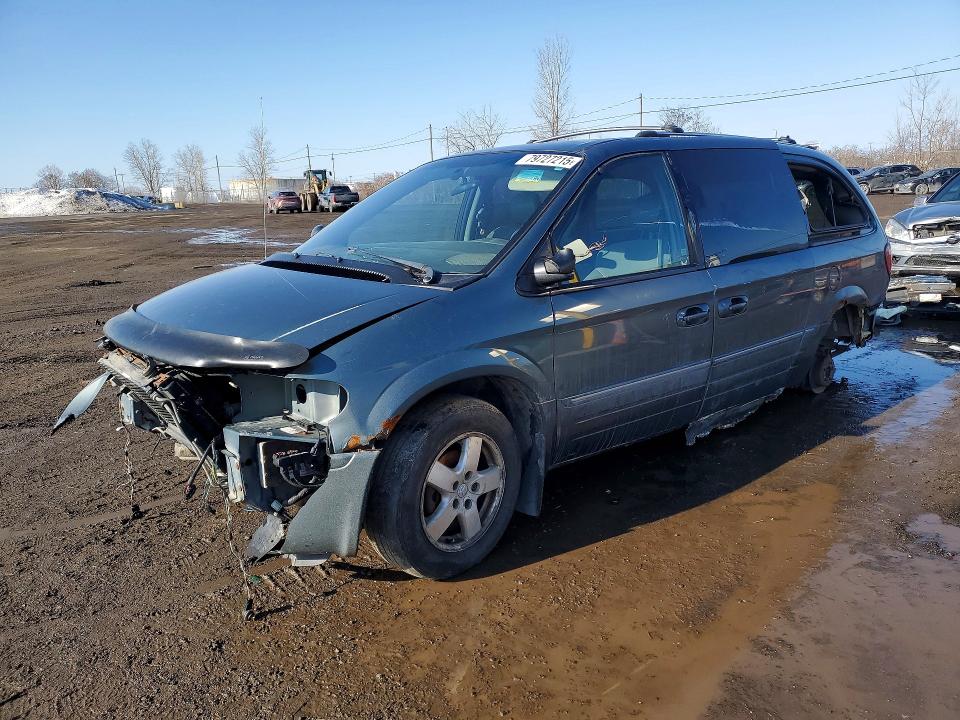 2005 Chrysler Town & Country მანქანა იყიდება აუქციონზე, vin: 2C4GP64L75R173352, აუქციონის ნომერი: 79727215