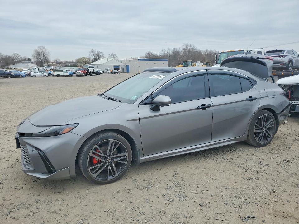 46329186 :رقم المزاد ، 4T1DBADK4SU509643 vin ، 2025 Toyota Camry مزاد بيع
