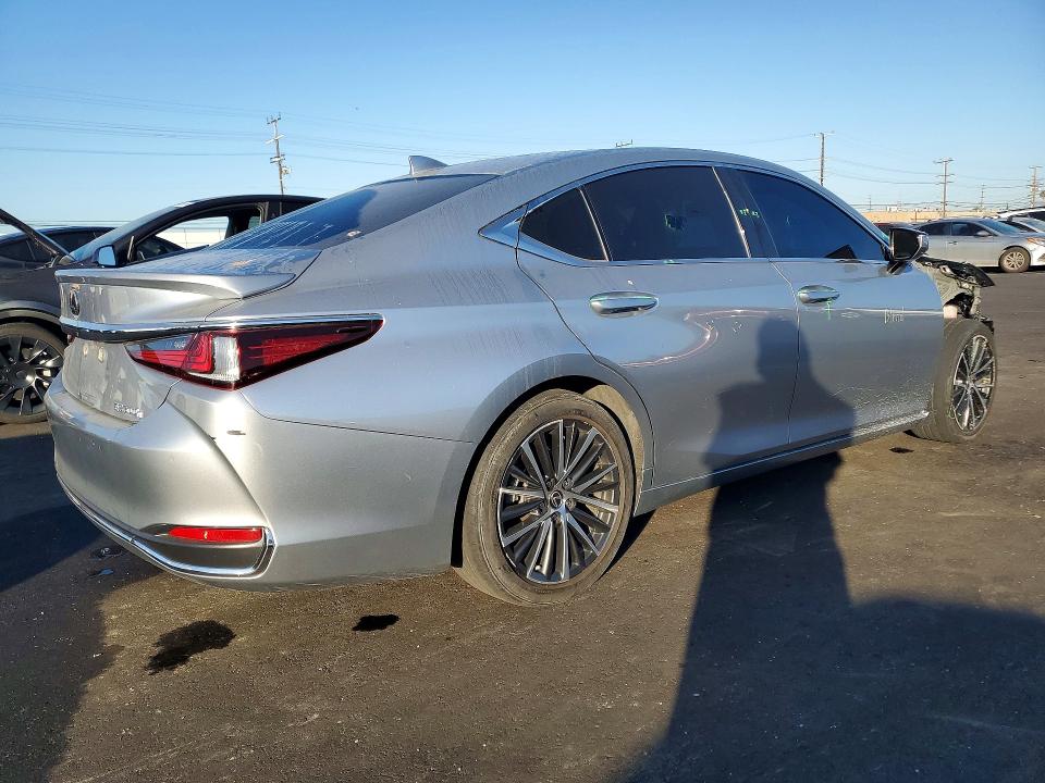 79705405 :رقم المزاد ، 58ADA1C18RU043830 vin ، 2024 Lexus Es 300h مزاد بيع