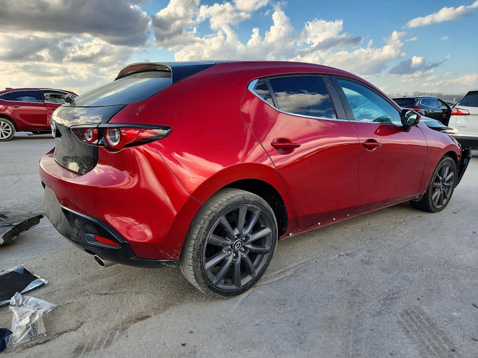 Продаж на аукціоні авто 2024 Mazda 3, vin: JM1BPALMXR1653340, номер лоту: 41822206