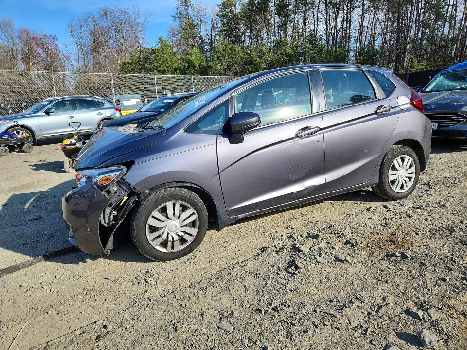 Продаж на аукціоні авто 2015 Honda Fit, vin: 3HGGK5H55FM725462, номер лоту: 46658886