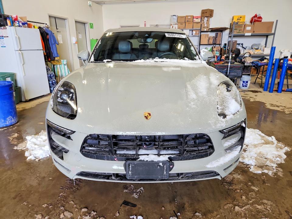 46001196 :رقم المزاد ، WP1AG2A50JLB60013 vin ، 2018 Porsche Macan مزاد بيع