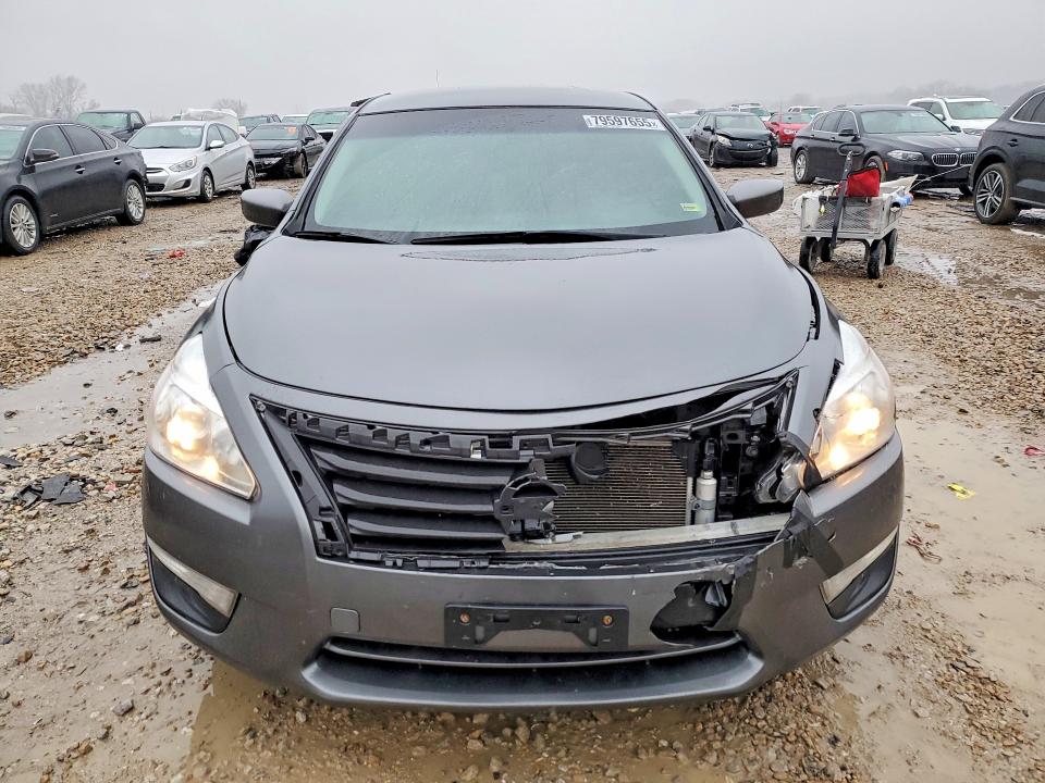 2015 Nissan Altima მანქანა იყიდება აუქციონზე, vin: 1N4AL3AP2FN351941, აუქციონის ნომერი: 79597655