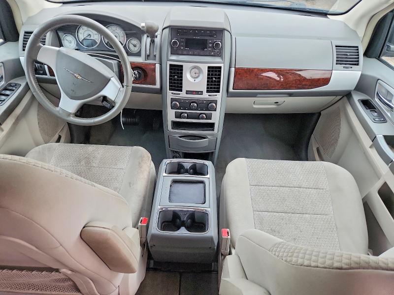 48271556 :رقم المزاد ، 2A4RR5D13AR422309 vin ، 2010 Chrysler Town & Country مزاد بيع