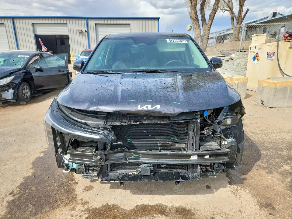 2026 Kia Carnival მანქანა იყიდება აუქციონზე, vin: KNDNB5K32T6598937, აუქციონის ნომერი: 47800596