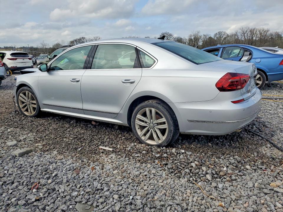 Продажа на аукционе авто 2017 Volkswagen Passat, vin: 1VWCT7A35HC060904, номер лота: 45454666