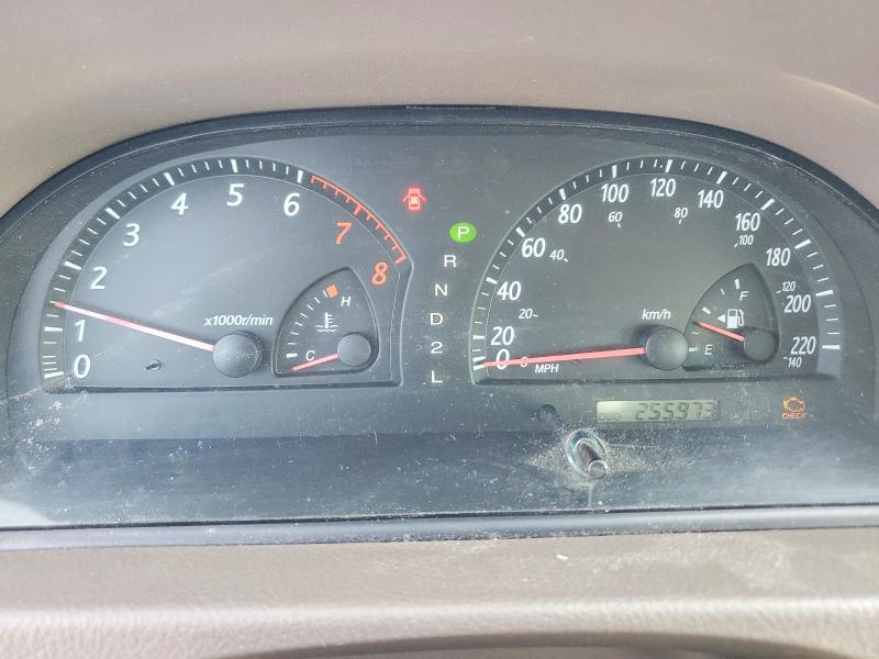 47936926 :رقم المزاد ، JTDBF30K620044680 vin ، 2002 Toyota Camry مزاد بيع