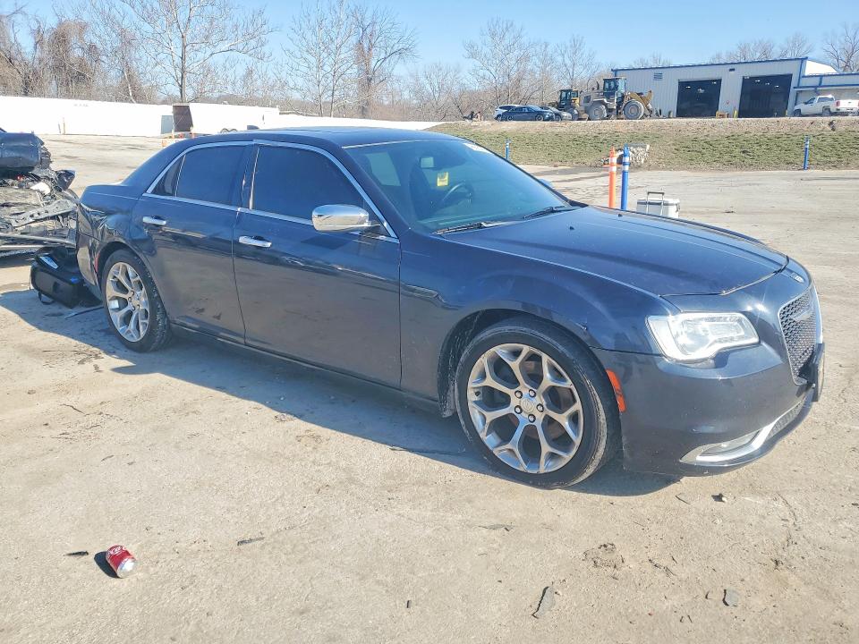 Продажа на аукционе авто 2018 Chrysler 300c, vin: 2C3CCAPT0JH181581, номер лота: 45695436