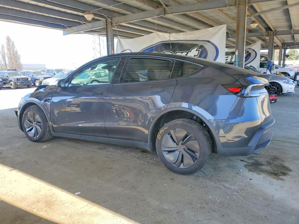 Продаж на аукціоні авто 2026 Tesla Model Y, vin: 7SAYGDEEXTF561602, номер лоту: 41664466