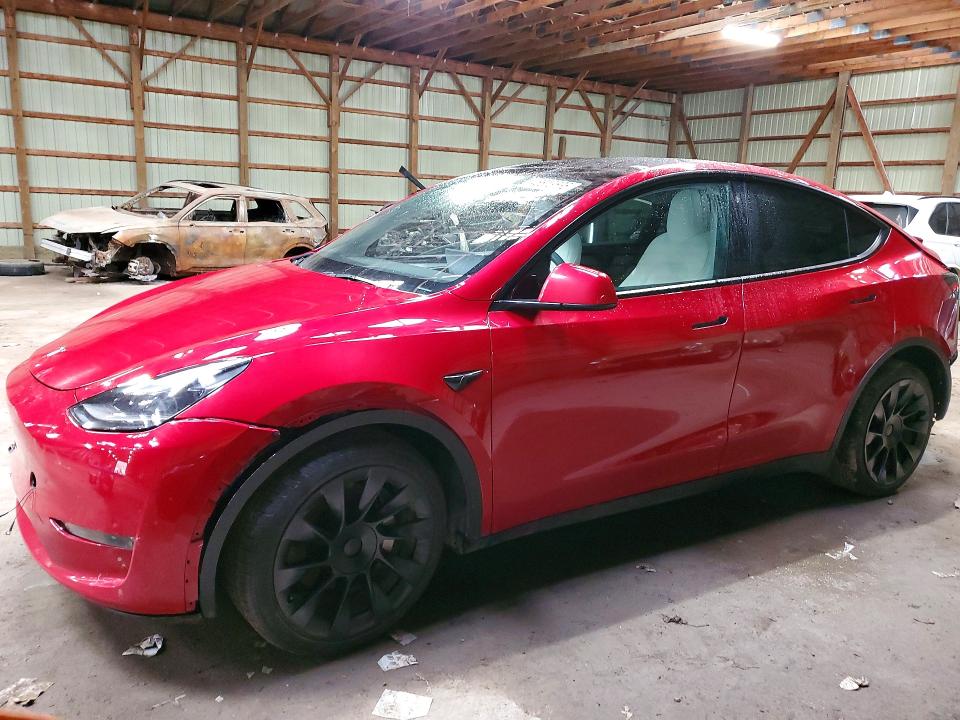 46813536 :رقم المزاد ، 7SAYGDEEXPF664007 vin ، 2023 Tesla Model Y مزاد بيع