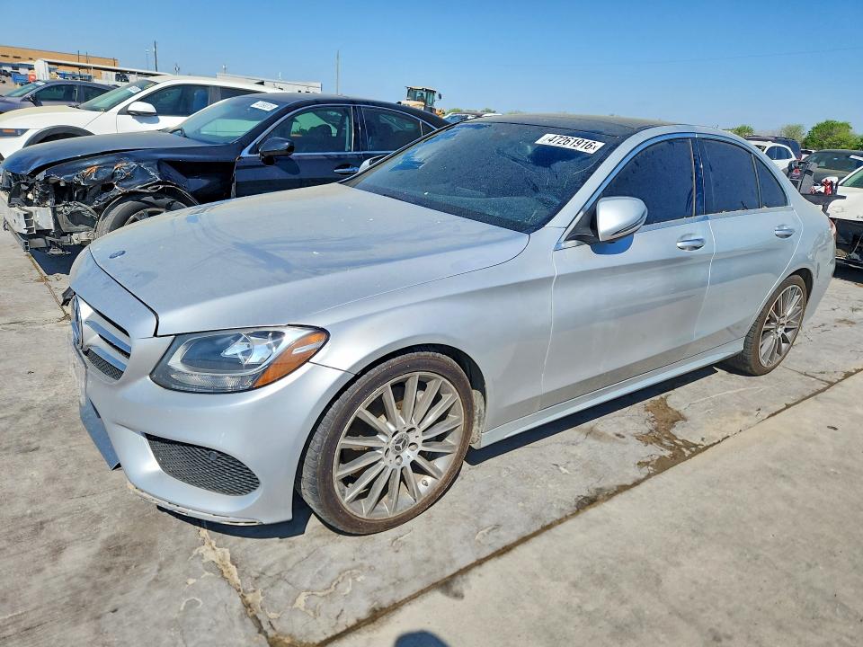 47261916 :رقم المزاد ، 55SWF4JBXHU213310 vin ، 2017 Mercedes-benz C مزاد بيع