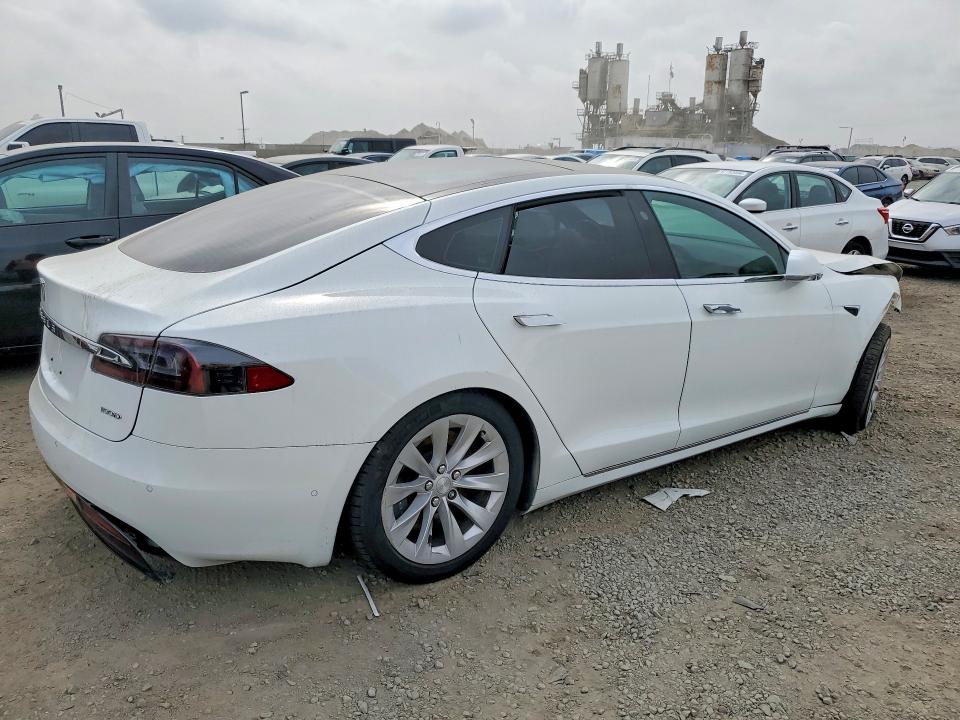 2018 Tesla Model S მანქანა იყიდება აუქციონზე, vin: 5YJSA1E20JF247866, აუქციონის ნომერი: 48342666