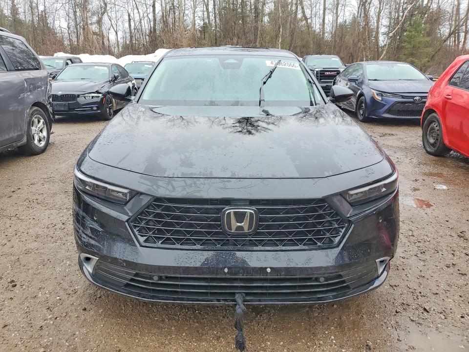 Продажа на аукционе авто 2025 Honda Accord, vin: 1HGCY2F8XSA800642, номер лота: 42062066