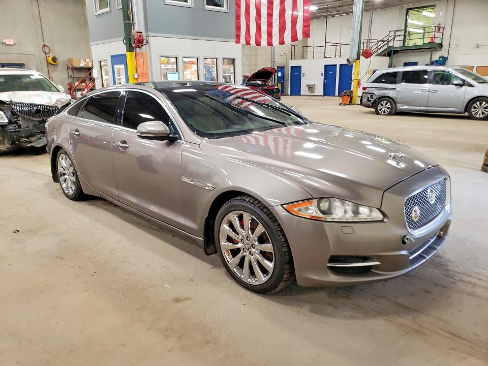 47930056 :رقم المزاد ، SAJWA2GB4BLV06749 vin ، 2011 Jaguar Xjl مزاد بيع