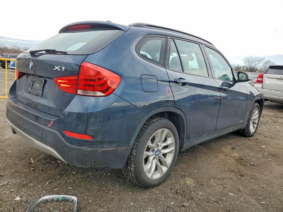 41937136 :رقم المزاد ، WBAVL1C57FVY32020 vin ، 2015 Bmw X1 مزاد بيع