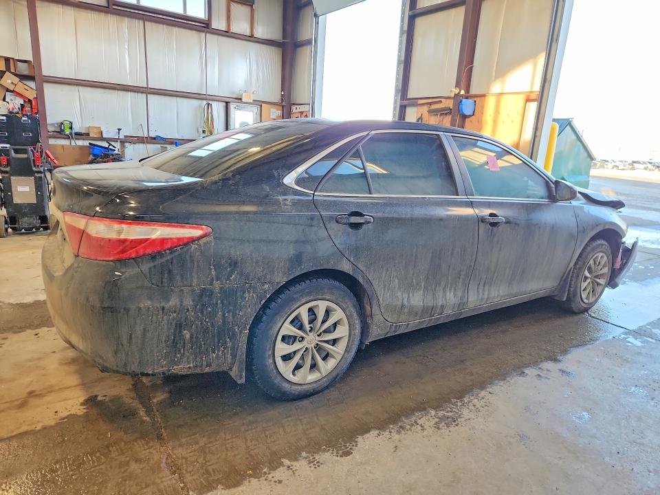 79638345 :رقم المزاد ، 4T1BF1FK4GU200030 vin ، 2016 Toyota Camry مزاد بيع