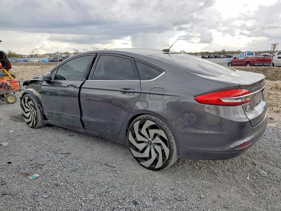 Продажа на аукционе авто 2018 Ford Fusion, vin: 3FA6P0H77JR133434, номер лота: 79694525