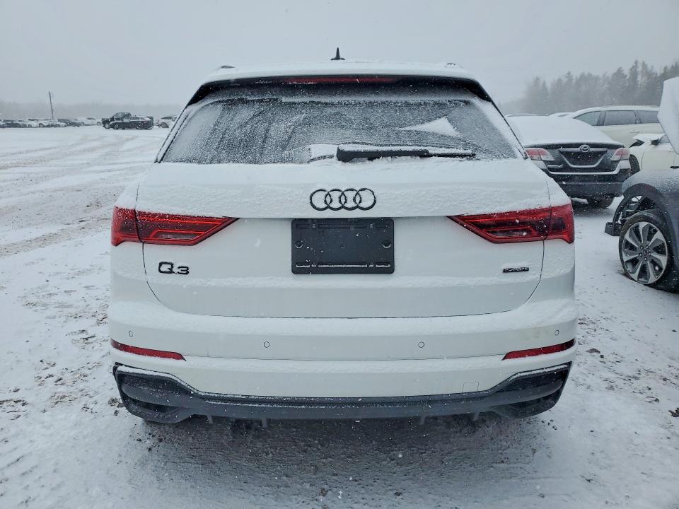 45928306 :رقم المزاد ، WA1DECF30S1033626 vin ، 2025 Audi Q3 مزاد بيع