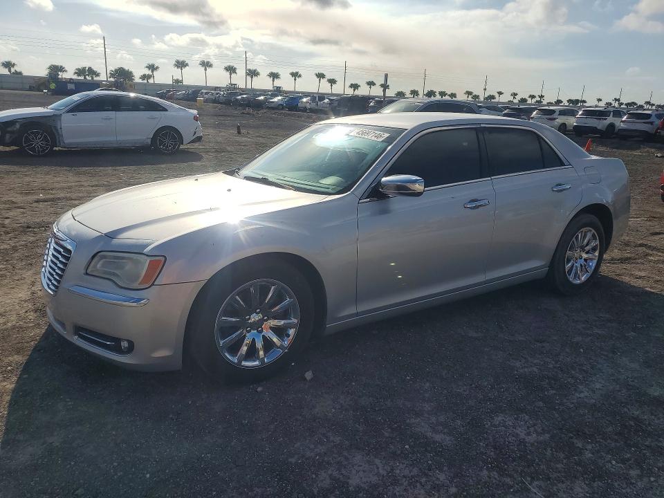 45697146 :رقم المزاد ، 2C3CCACG5CH310703 vin ، 2012 Chrysler 300 مزاد بيع