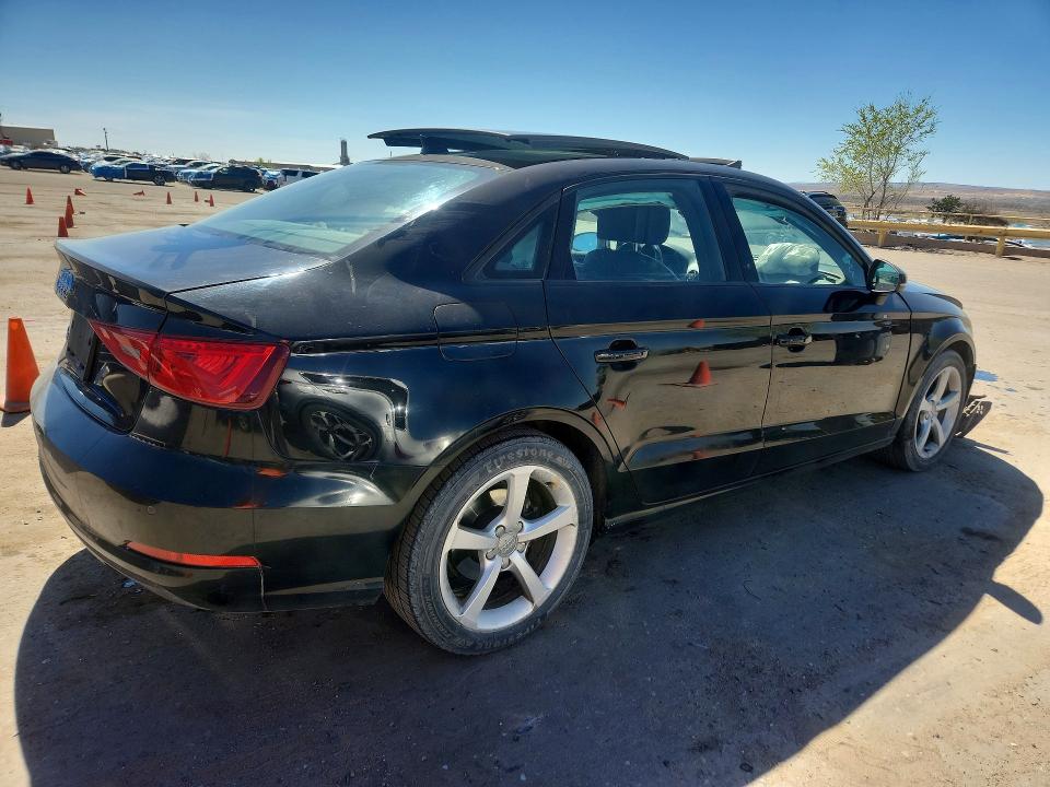 Продажа на аукционе авто 2016 Audi A3, vin: WAUA7HFF5G1102082, номер лота: 46298076