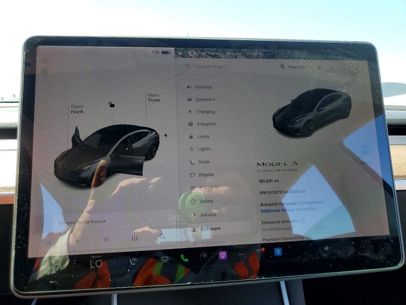 46743326 :رقم المزاد ، 5YJ3E1EA4JF028103 vin ، 2018 Tesla Model 3 مزاد بيع