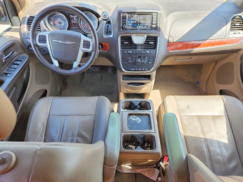 2014 Chrysler Town & Country მანქანა იყიდება აუქციონზე, vin: 2C4RC1BGXER325105, აუქციონის ნომერი: 46176796