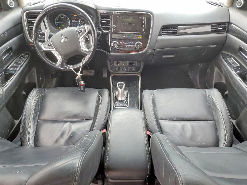 79815915 :رقم المزاد ، JA4J24A55JZ620866 vin ، 2018 Mitsubishi Outlander مزاد بيع