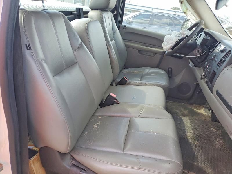 41584686 :رقم المزاد ، 1GCPCPEXXAZ264229 vin ، 2010 Chevrolet Silverado مزاد بيع