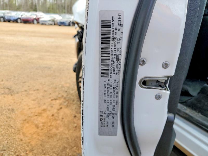 47510676 :رقم المزاد ، 3C63RRHLXHG560693 vin ، 2017 Ram 3500 مزاد بيع