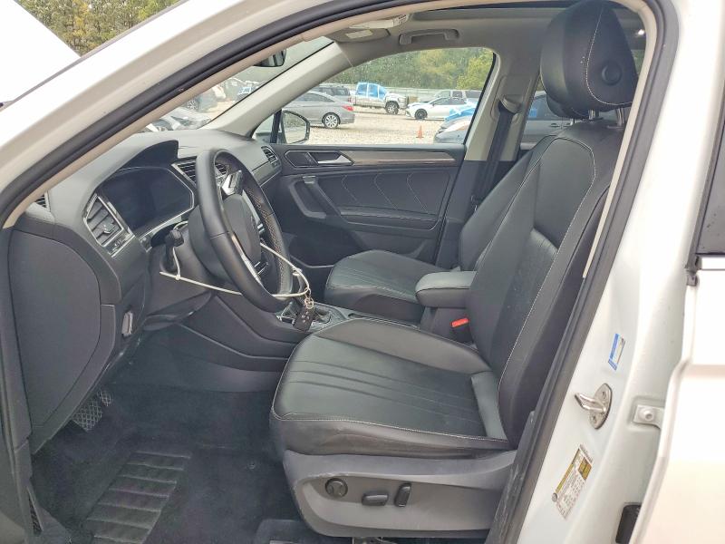 41740286 :رقم المزاد ، 3VV3B7AX8NM104124 vin ، 2022 Volkswagen Tiguan مزاد بيع