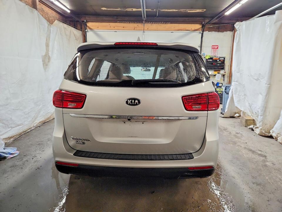 47191216 :رقم المزاد ، KNDMA5C11L6592378 vin ، 2020 Kia Sedona مزاد بيع