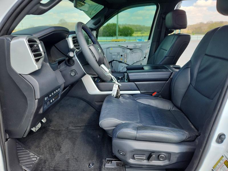 Продажа на аукционе авто 2025 Toyota Tundra, vin: 5TFWA5DB3SX288073, номер лота: 46936336